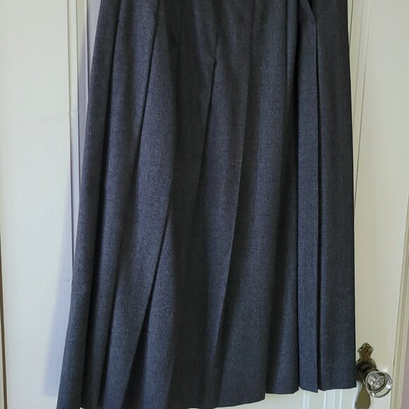 Talbots Pleated Wool Skirt - Picture 3 of 7